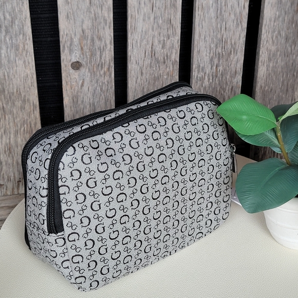 Guess Faux Leather Monogram Black and Gray Travel Bag - Picture 4 of 12